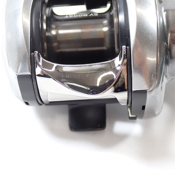 ２１ジリオン ＳＶ ＴＷ７．１ 右